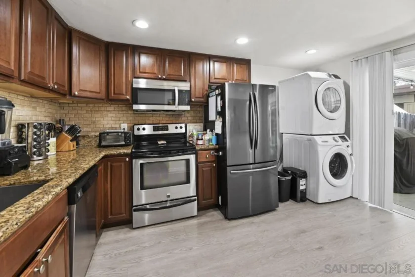 1262 Denver Lane #B photo 10