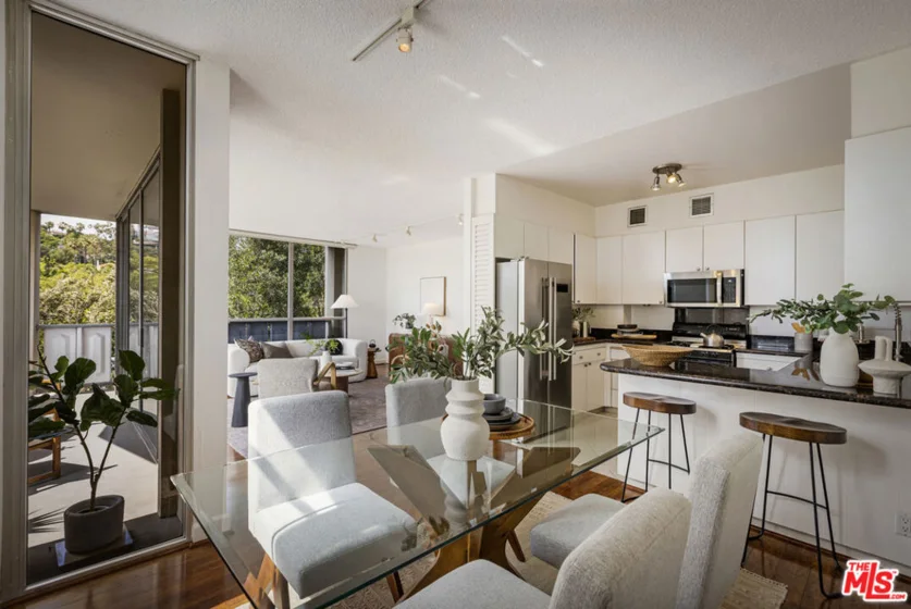 4411 Los Feliz Boulevard #502 photo 27