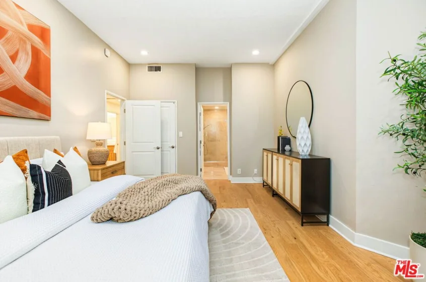 839 Larrabee Street #2 photo 21