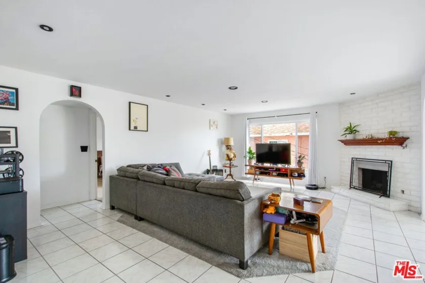 1440 W 9th Street #2 photo 11