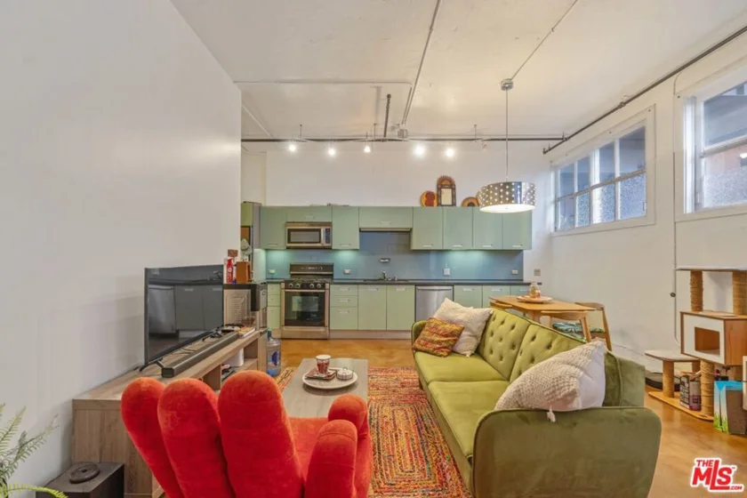 738 S Los Angeles Street #203 photo 1