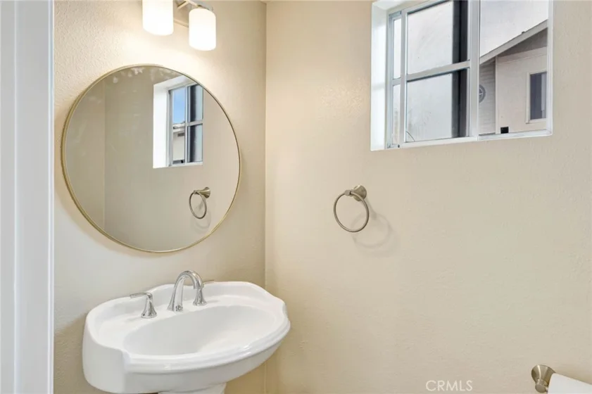 7420 Corbin Avenue #8 photo 12