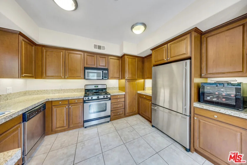 3401 S Bentley Avenue #301 photo 3