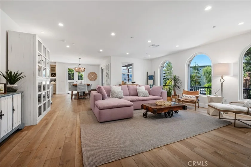 407 Avenida Santa Barbara #A photo 2