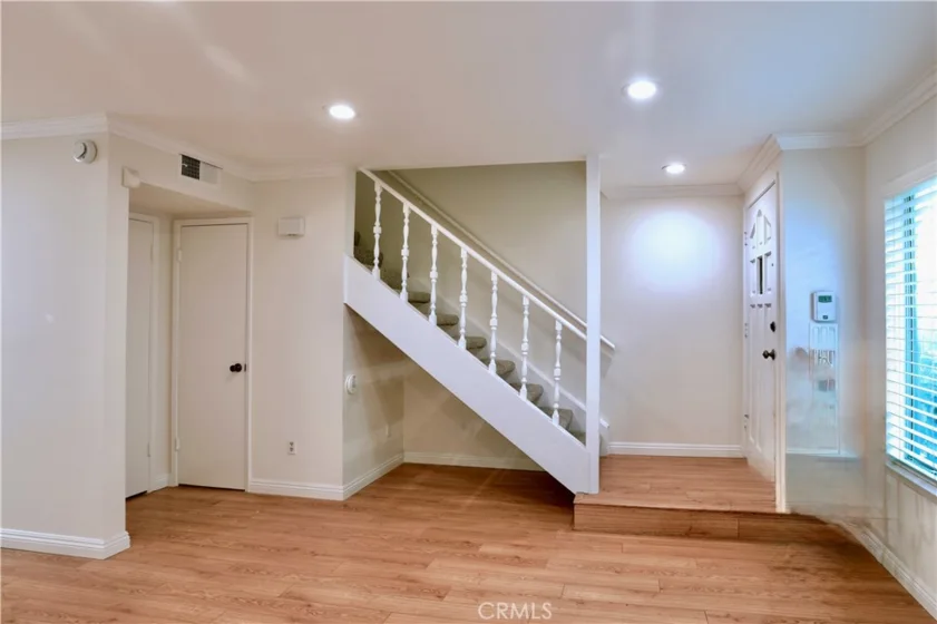408 N Catalina photo 9