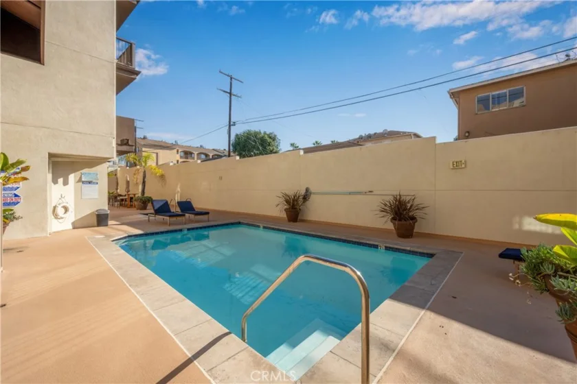 7100 Alvern #309 photo 23