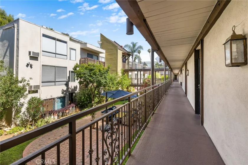 525 S Ardmore Avenue #257 photo 8