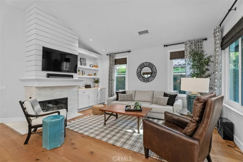 59 Colony photo 12