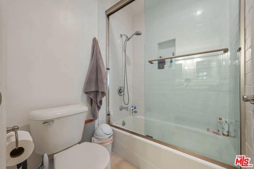 1515 S Beverly Drive #201 photo 5