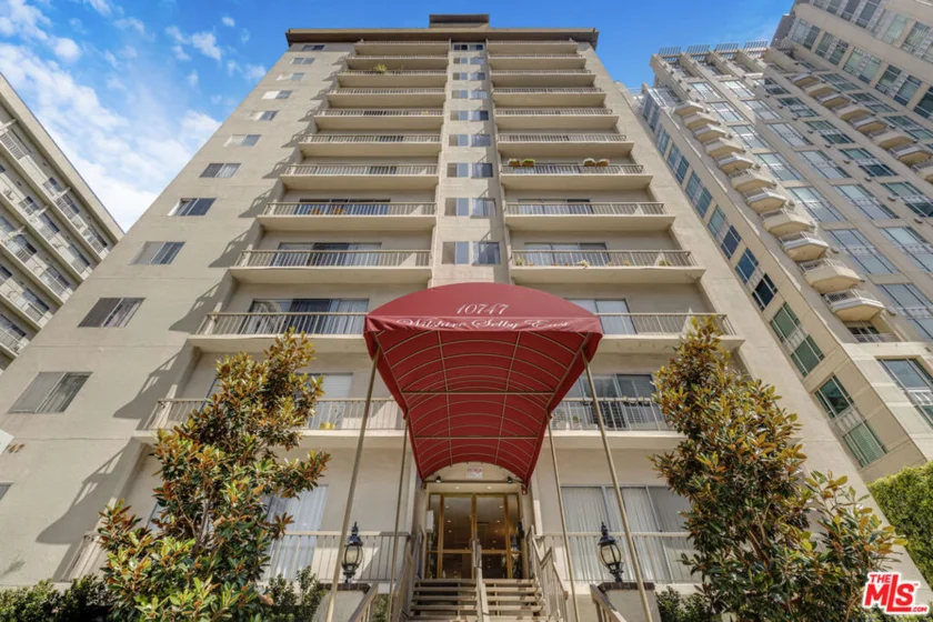 10747 Wilshire Boulevard #902 photo 13