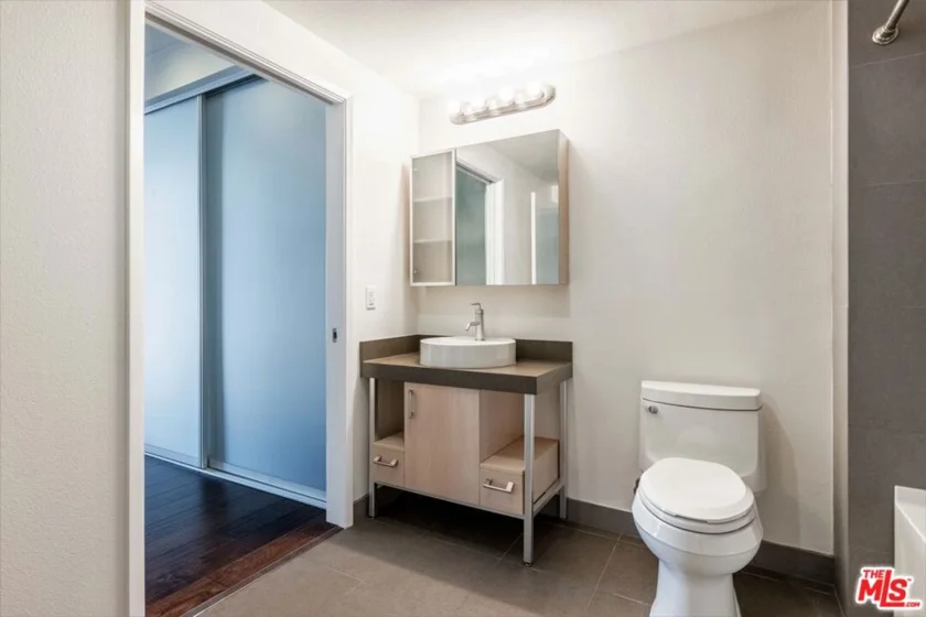 1234 Wilshire Boulevard #405 photo 15