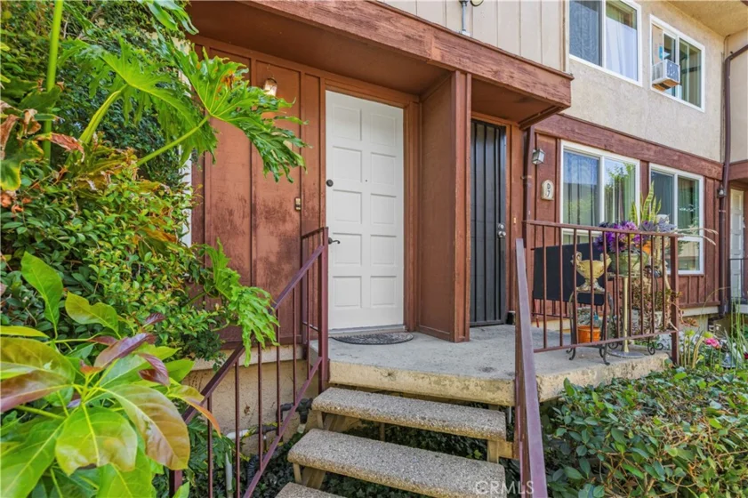 7320 Lennox Avenue #D8 photo 1