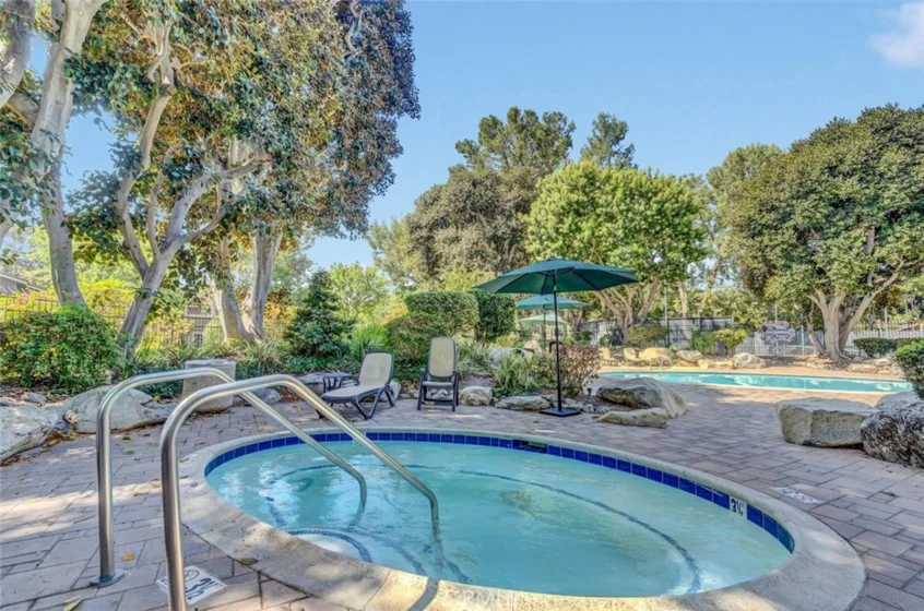 247 Pineview photo 35