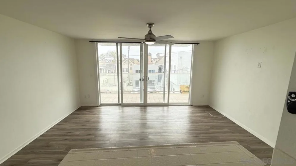 725 Redondo Court #22 photo 6