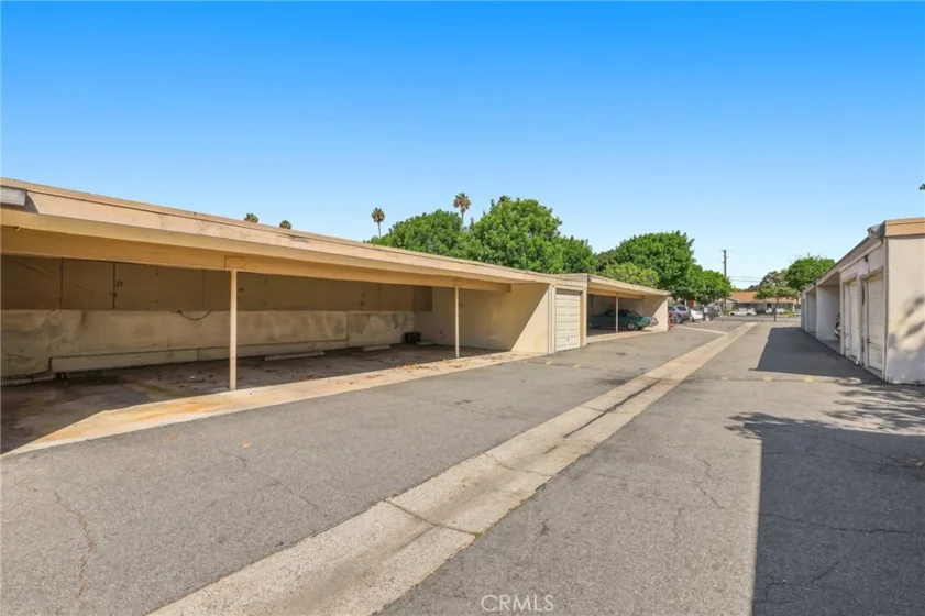 648 W Main #D photo 39