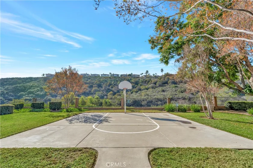 2425 Del Mar photo 26