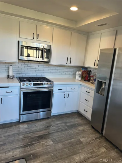 18445 Hatteras Street #402 photo 12