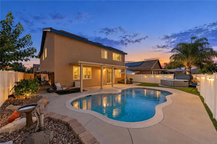 37526 Black Sage Place photo 2