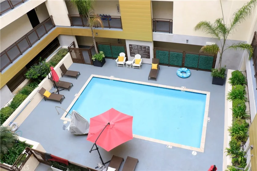 2939 Leeward Avenue #420 photo 2