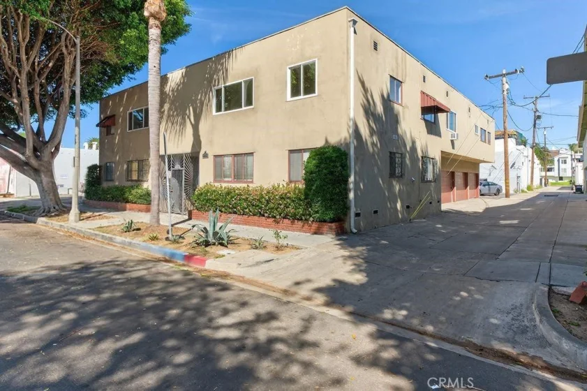 925 E Appleton photo 10