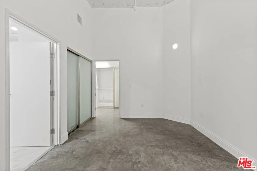 3785 Wilshire Boulevard #204 photo 29