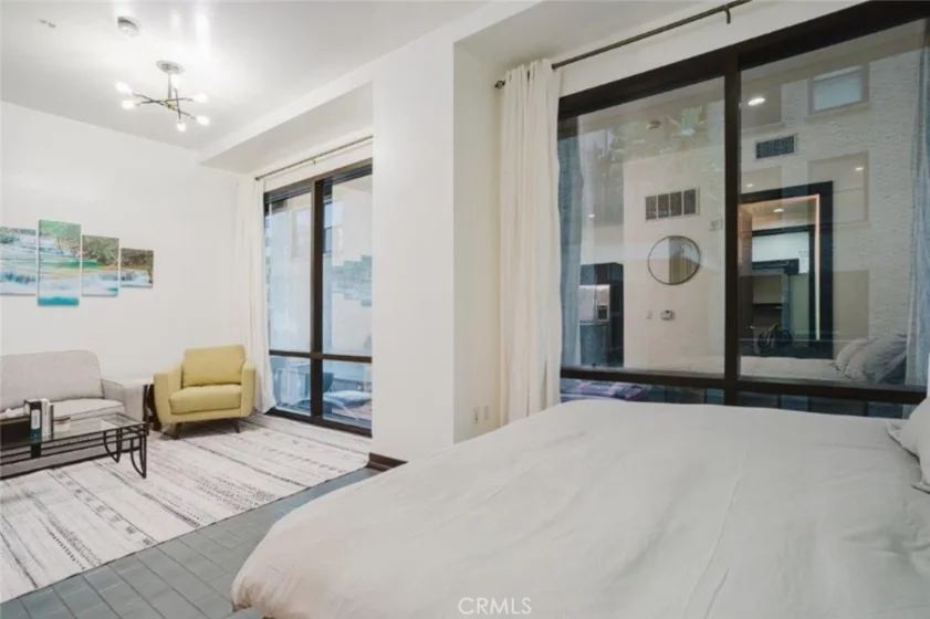 655 S Hope Street #606 photo 38