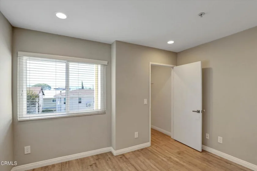 719 E Tujunga #D photo 25
