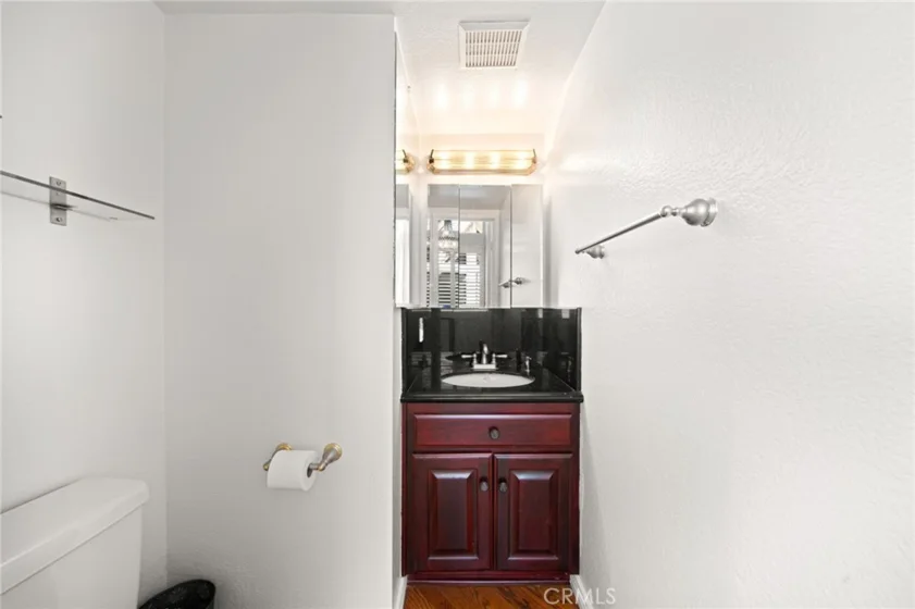 1121 E Wilson #12 photo 11