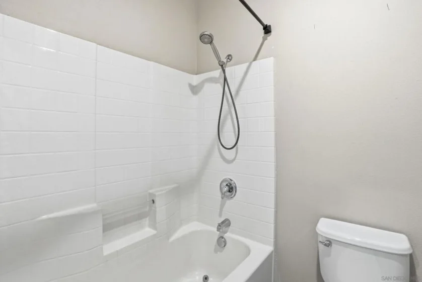 1329 Holly Avenue photo 24