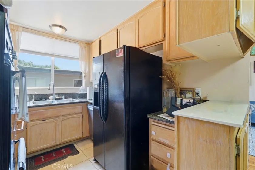 5429 Newcastle # 303 photo 12
