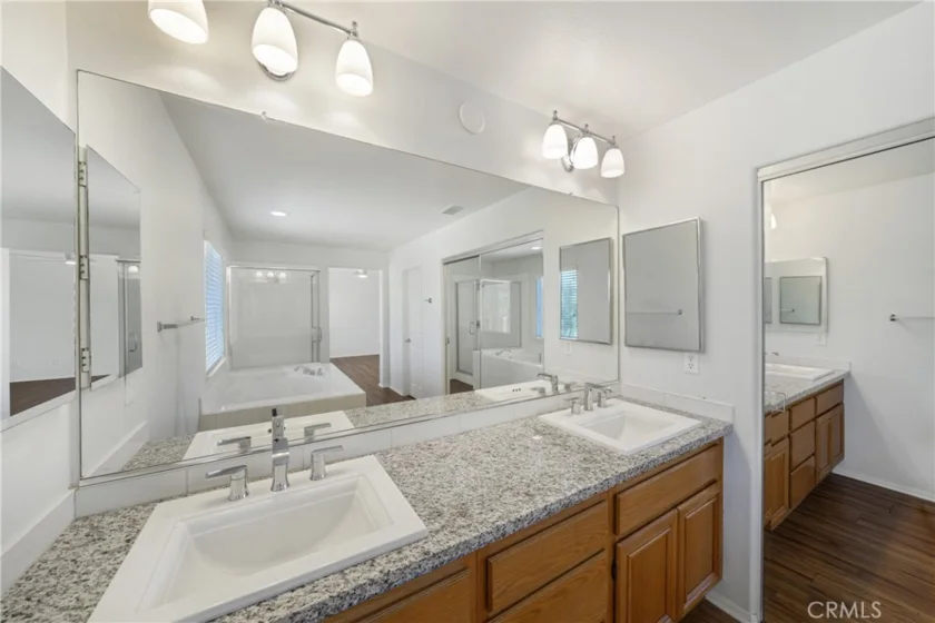 38090 Sherwood Street photo 29