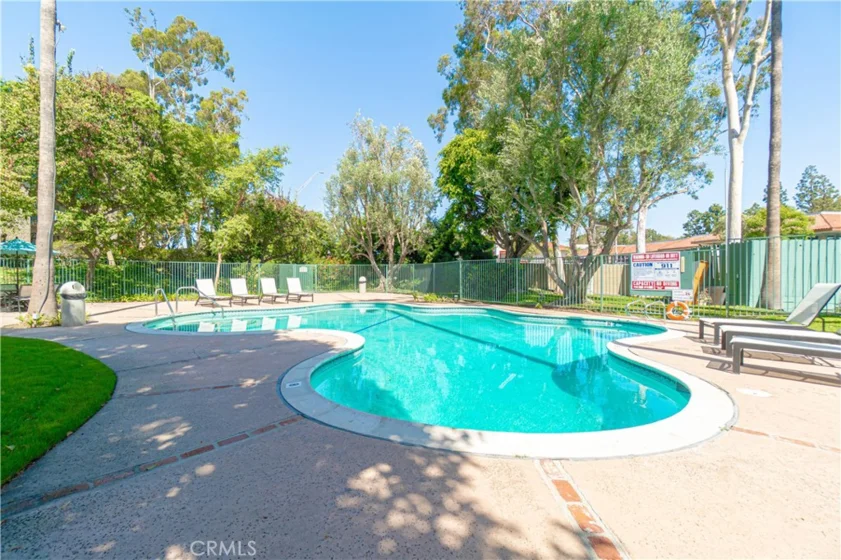 576 N Bellflower #222 photo 16