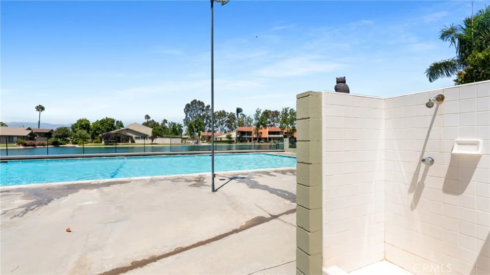 1598 Border Avenue #H photo 24