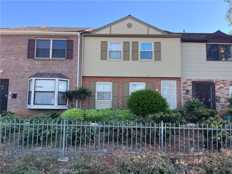 947 Greenfield Drive #B photo 1