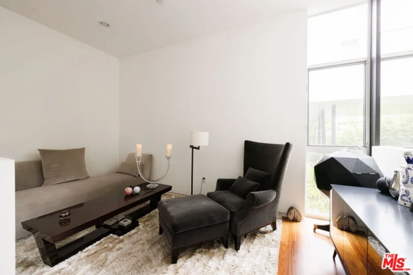 825 N Kings Road #2 photo 22