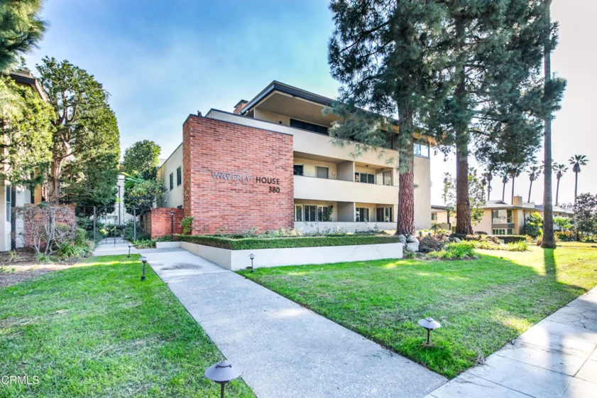 380 S Orange Grove Boulevard #12 photo 31