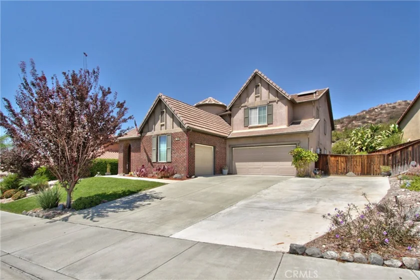 27409 Murrieta Oaks Avenue Photo