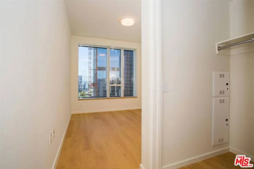 889 Francisco Street #2210 photo 5