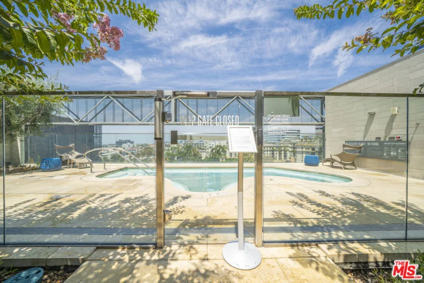 877 Francisco Street #1208 photo 17