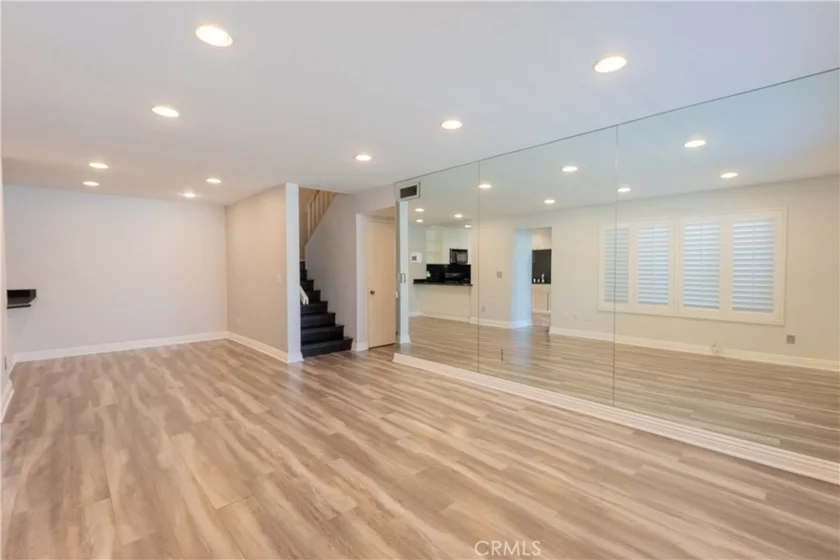 18502 Mayall #B photo 4