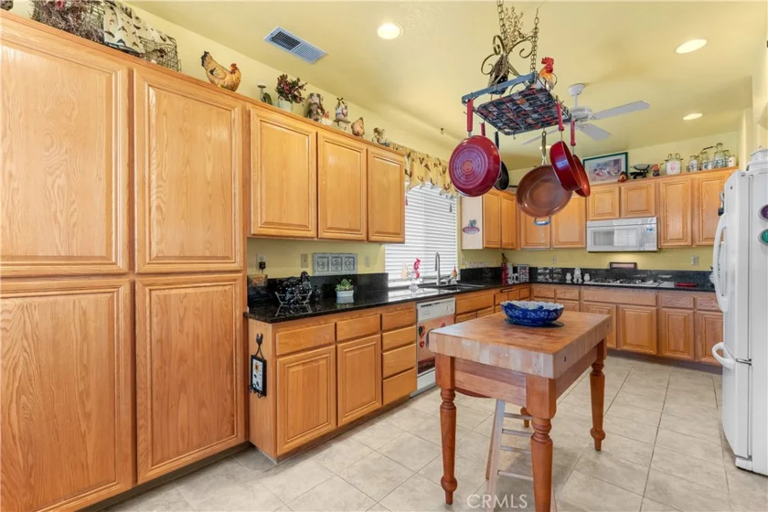 40145 Colony photo 5