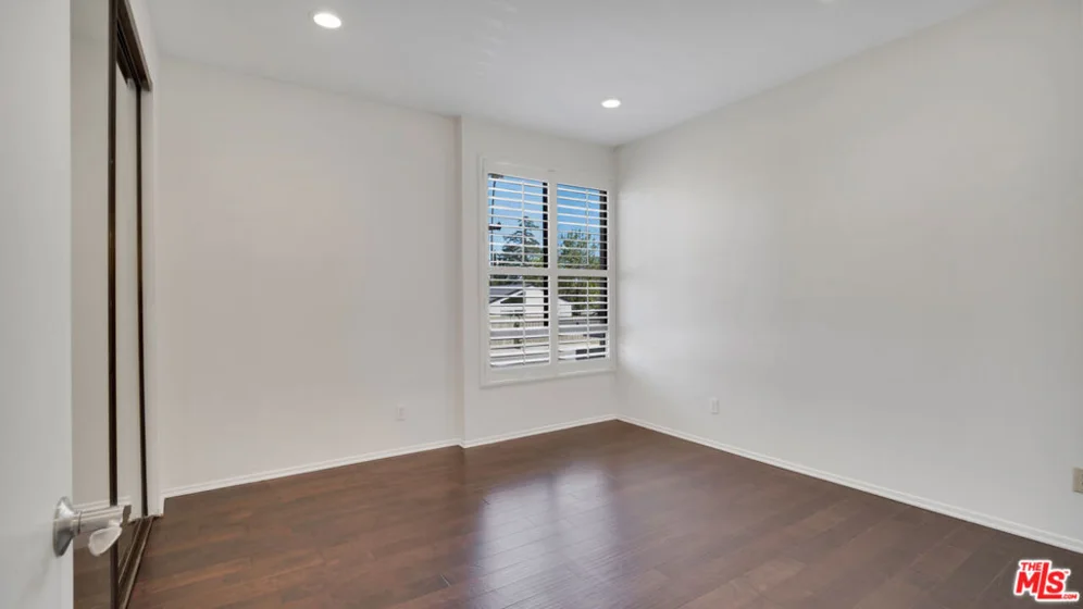 13920 Moorpark Street #106 photo 27