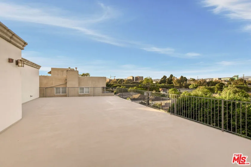 2486 S Centinela Avenue #303 photo 26