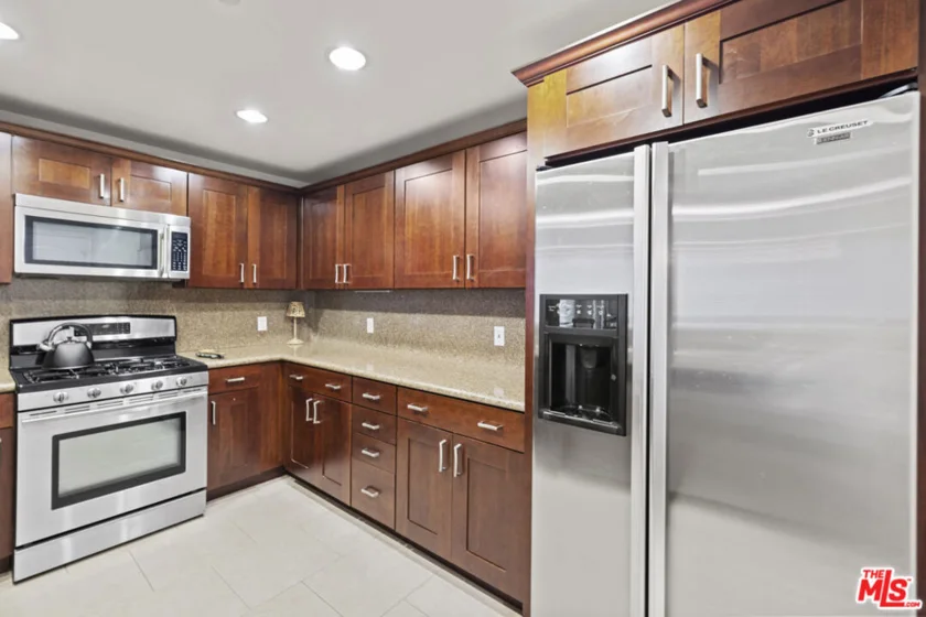 305 Arnaz Drive #303 photo 10