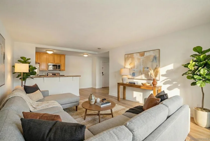 1045 Peach Avenue #3 photo 1