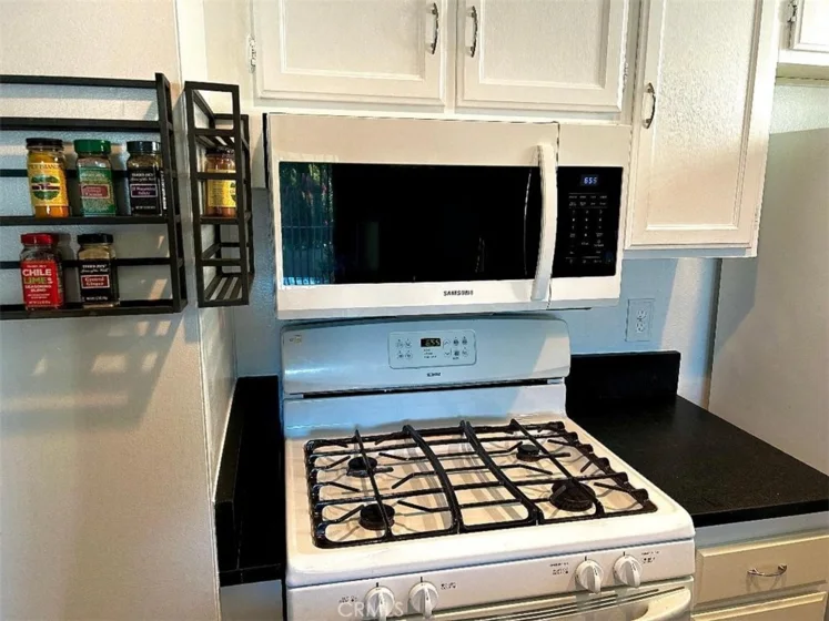 2867 S Fairview #F photo 24