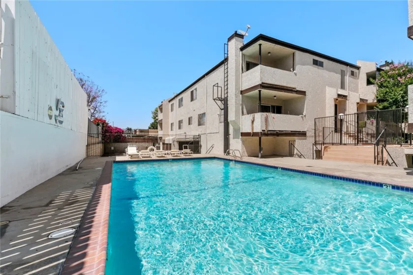 8801 Cedros Avenue #7 photo 48