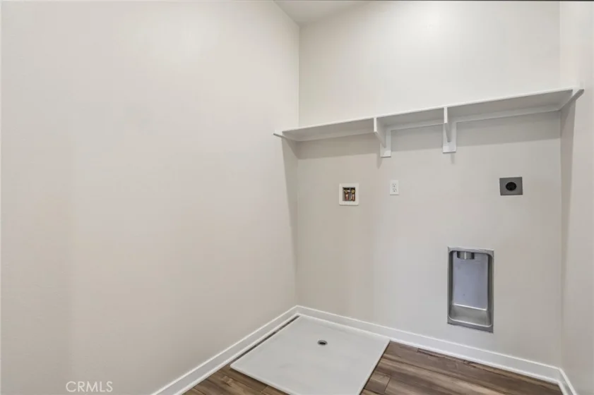 9187 Waverly Lane photo 13
