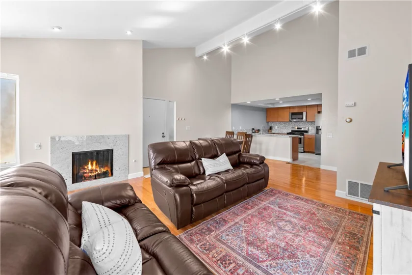 4861 Lago Drive #307 photo 13