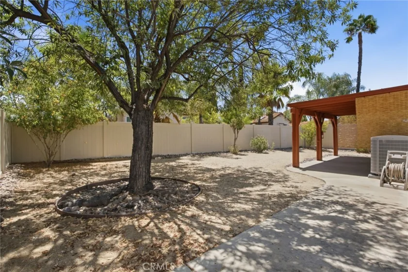 40050 Calle Yorba Vista photo 19